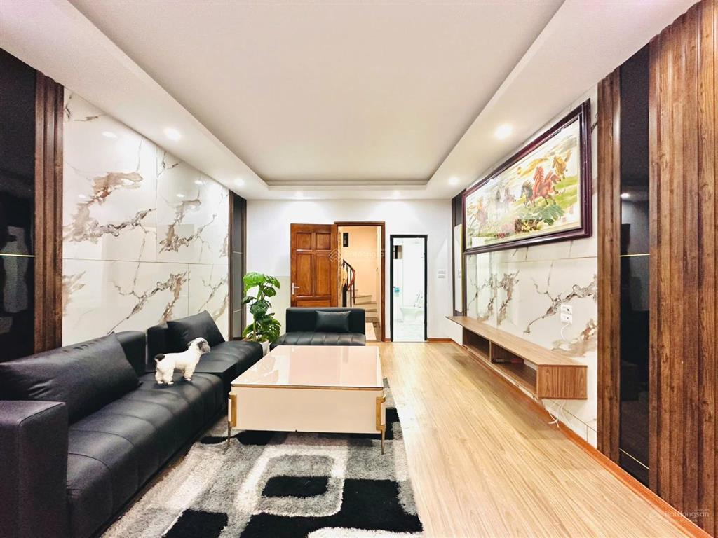 Giá đầu tư, bạch mai 30m ra phố, gần chợ mơ, mặt tiền 8m, sđcc ko quy hoạch