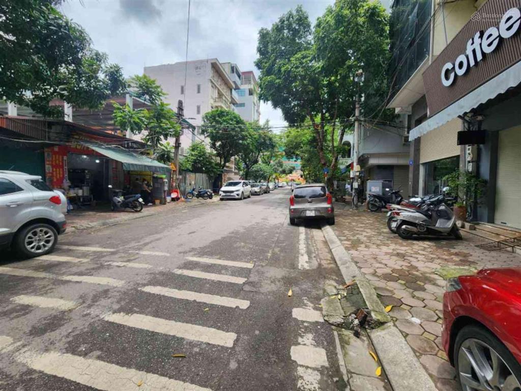 Bán mảnh đất xuân la, 150m2, mặt tiền 7m, lô góc 2 mặt ngõ, vỉa hè to, ô tô tránh kinh doanh, 68 tỷ
