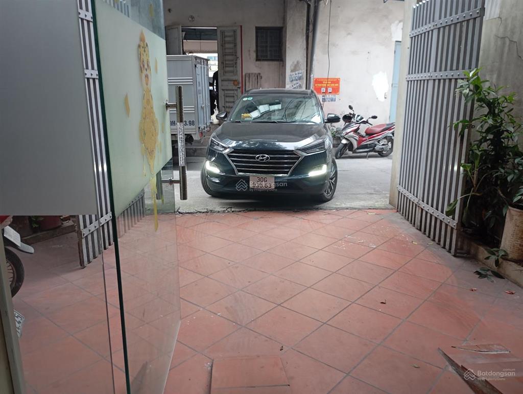Bán đất phố trường lâm, ngô gia tự, long biên 205m2, mt 11m, giá 32 tỷ. ô tô vào nhà