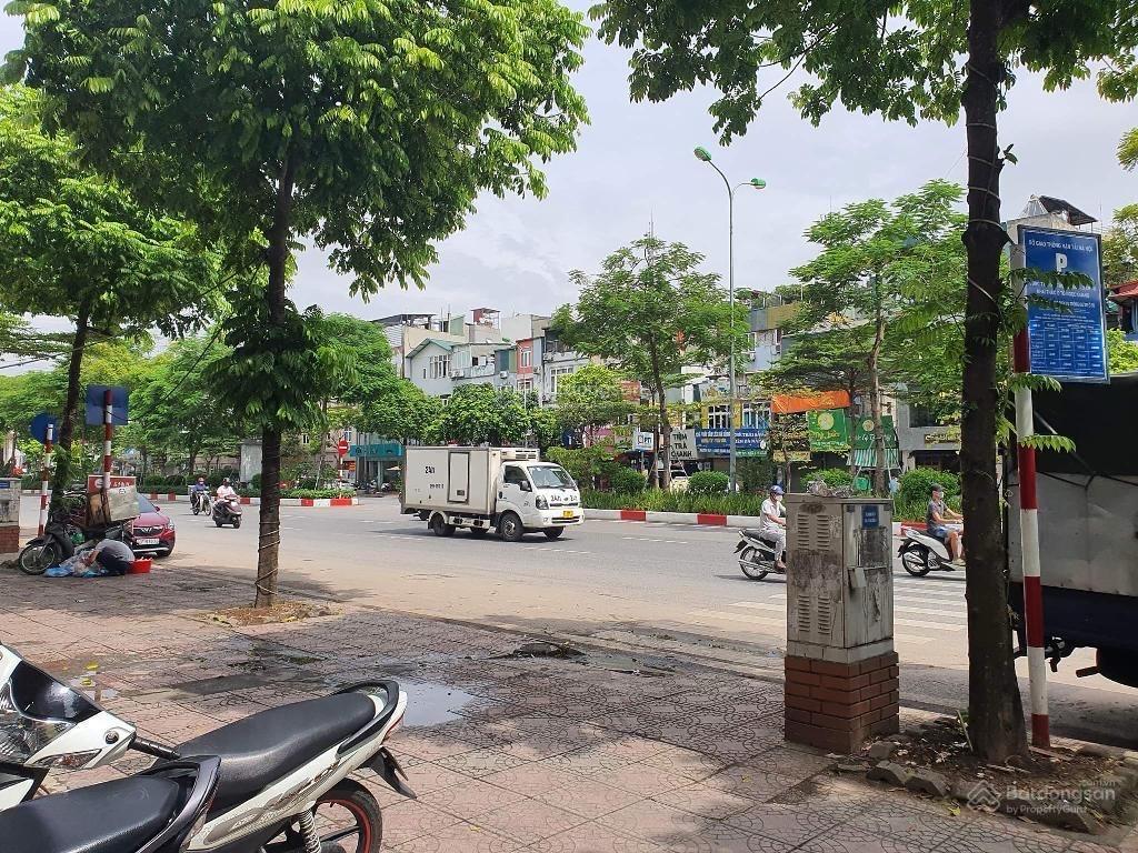 Bán đất phố nguyễn văn cừ, long biên 500m2, mt 15m, giá 93 tỷ. đầu tư tiềm năng.