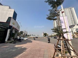 Bán nhà phố hồng tiến, long biên 120m2, mt 7m, giá 50 tỷ. vỉa hè ô tô tránh nhau