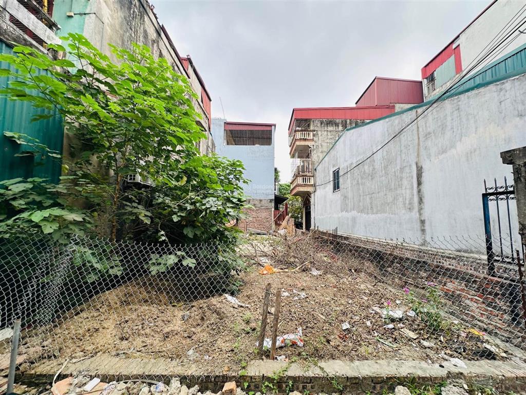 Bán đất phố ngô gia tự, long biên 100m2, mt 6m, giá 16 tỷ. ô tô gần phố, đầu tư ngay.