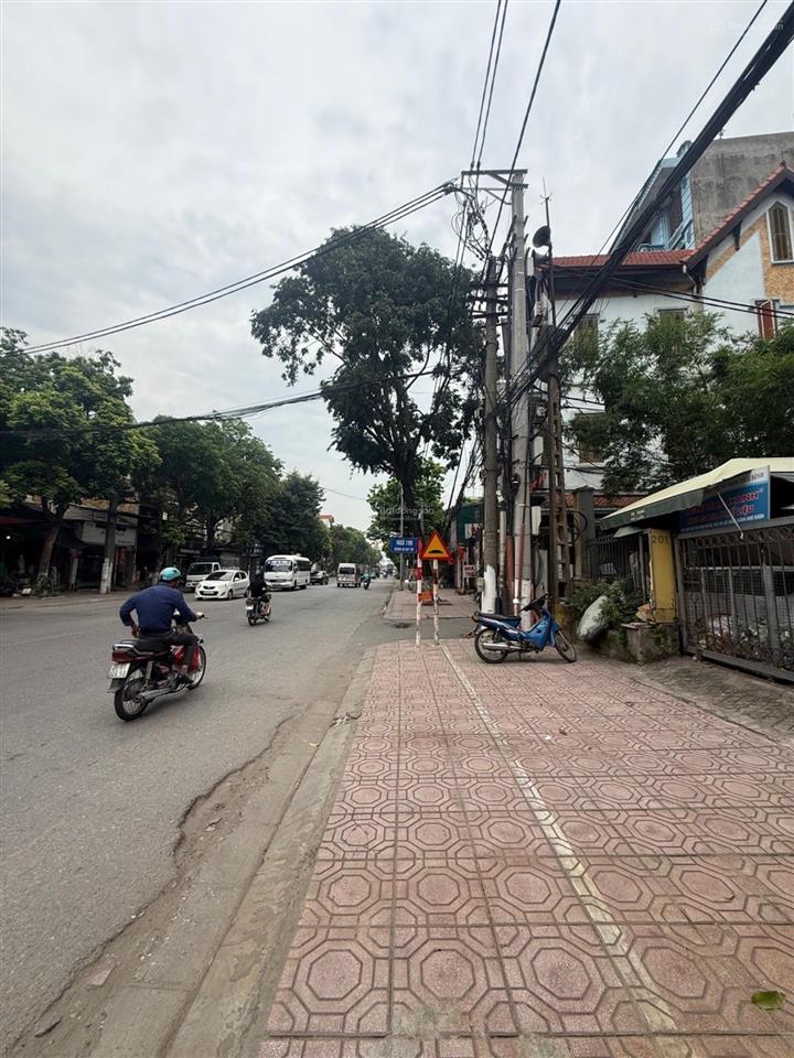 Bán nhà cấp 4 cống thôn, hà huy tập 115m2, mt 6.8m, giá 11 tỷ. ô tô đỗ cửa.