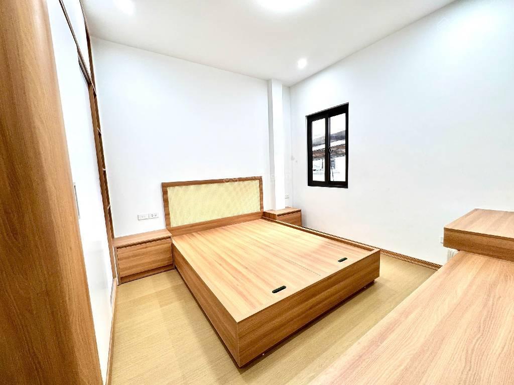 Bán toà apartnemt dòng tiền phố nguyễn văn cừ, long biên 85m2, 7 tầng thang máy, giá 16.8 tỷ