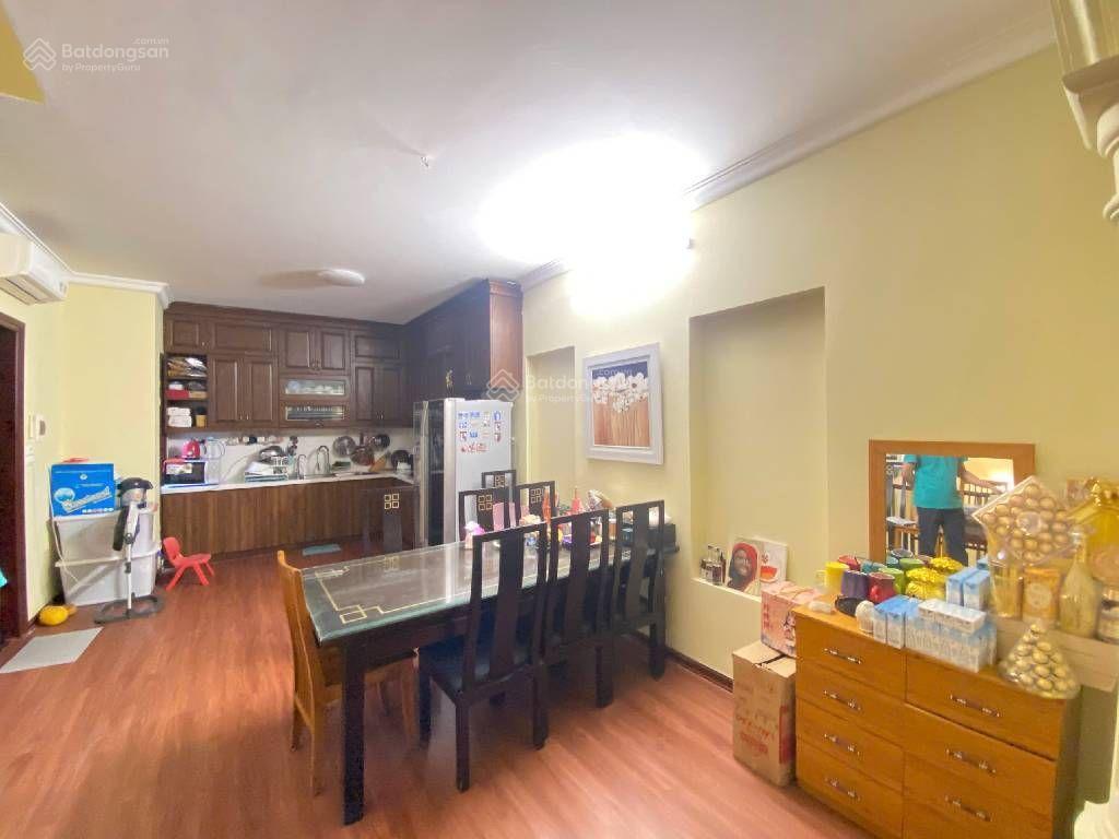 Bán nr phố hoa lư, 9 tỷ vnd, 32 m2, 3pn, 2wc, full nội thất