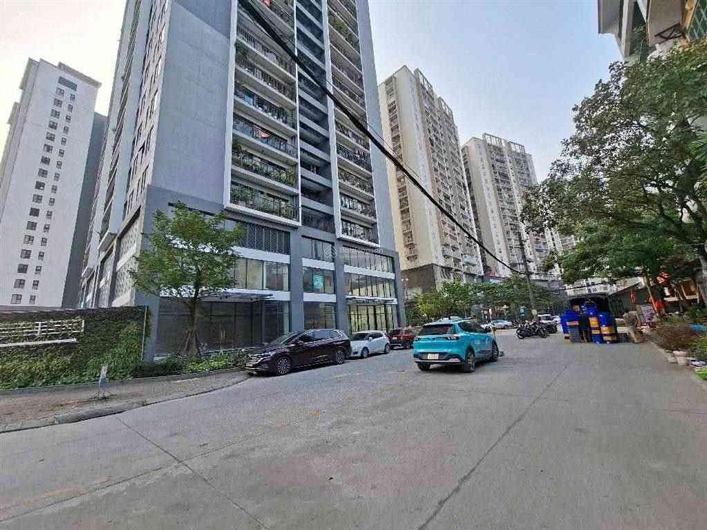 Bán nhà phân lô ô tô tránh trần khát chân, hai bà trưng 46m2, 5 tầng, vỉa hè rộng, giá 17 tỷ