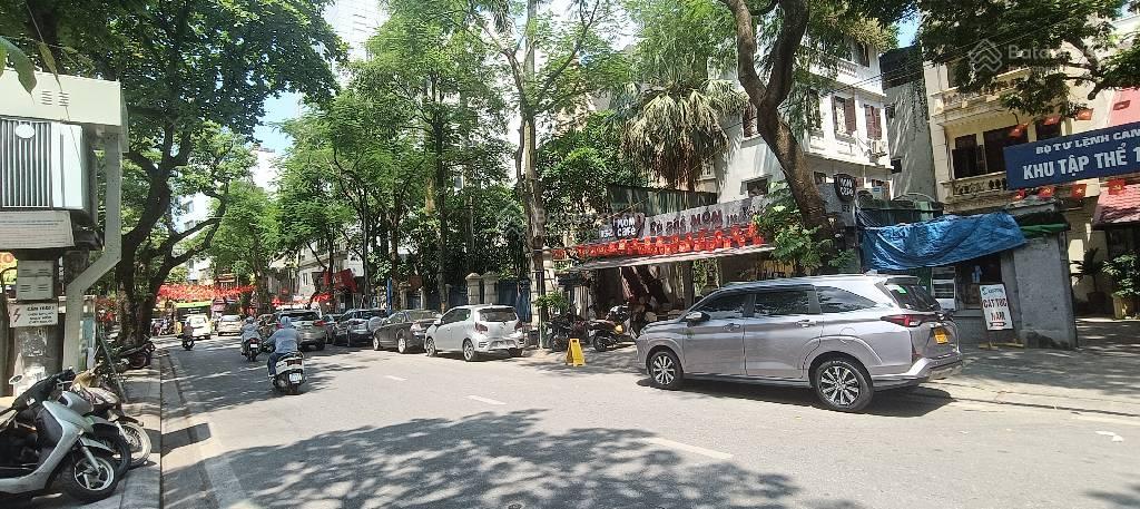 Siêu phẩm mặt ngõ thông  ô tô tránh  kinh doanh đỉnh quán thánh, ba đình 40m2, giá 16.5 tỷ