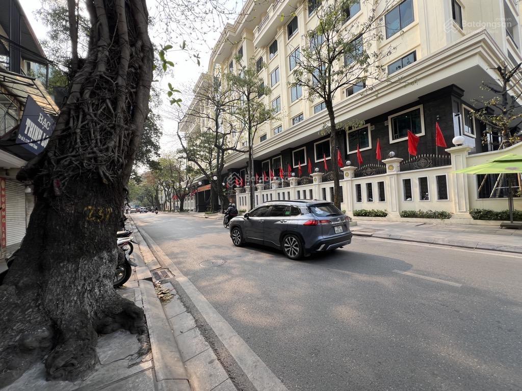 Siêu phẩm mặt ngõ thông  ô tô tránh  kinh doanh đỉnh quán thánh, ba đình 40m2, giá 16.5 tỷ