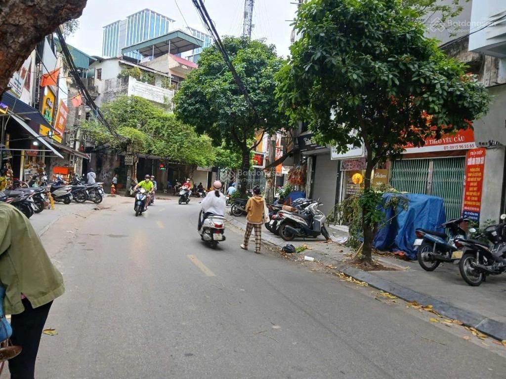 Hiếm! bán nhà mặt phố bạch mai 30m2  giá 9.5 tỷ vị trí vàng mặt phố bạch mai