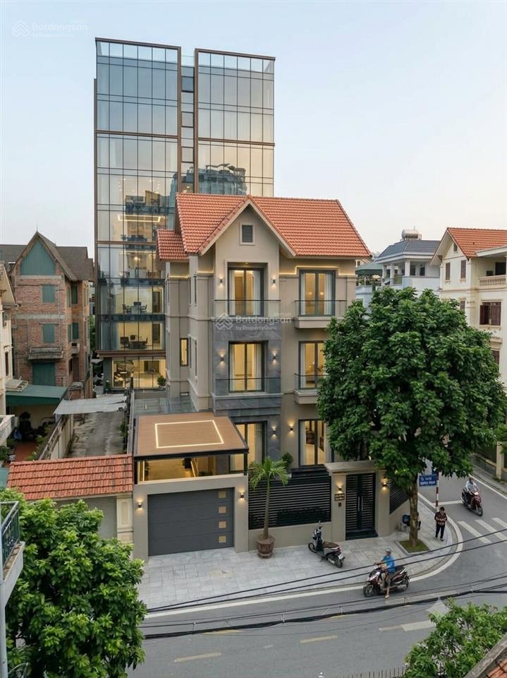 Bán biệt thự kđt việt hưng 180m2 mặt tiền 9.8m ô tô tránh kinh doanh sầm uất  giá 55 tỷ