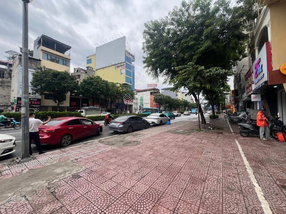Ngô gia tự  long biên  ô tô tránh  giá đầu tư diện tích 90m2  mặt tiền 5.5m, giá 15 tỷ.