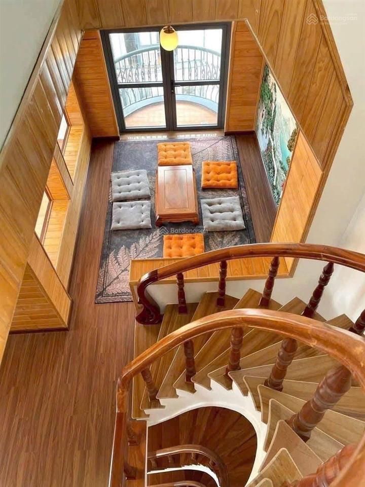 Biệt thự 200m2 vip 5 tầng đường phù đổng thiên vương đà lạt
