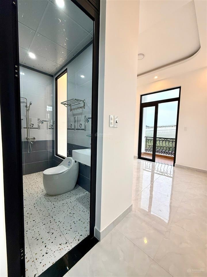 Nhà 3 tầng mới hoàn thiện đà lạt chỉ 4 tỷ 150 triệu