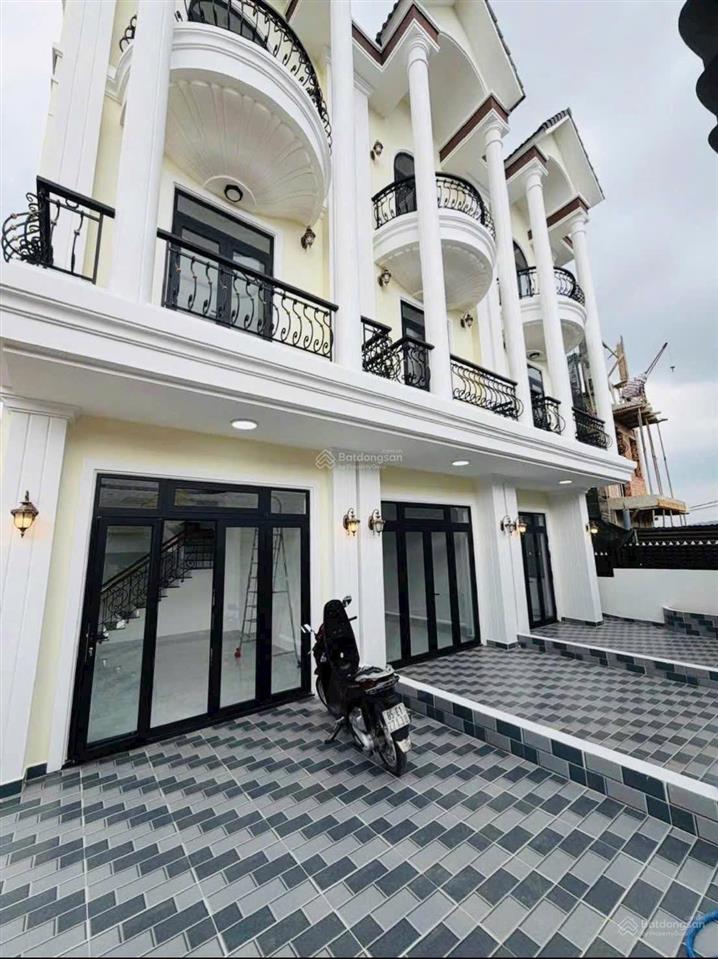 Nhà 3 tầng mới hoàn thiện đà lạt chỉ 4 tỷ 150 triệu