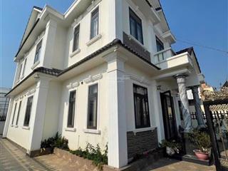 Biệt thự 222m2 lý nam đế đà lạt 9 tỷ