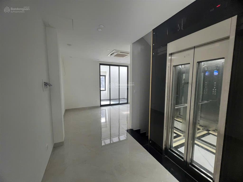 Chính chủ cho thuê lk 100m² hoàn thiện tm + nội thất cơ bản louis city hoàng mai 35tr/th.
