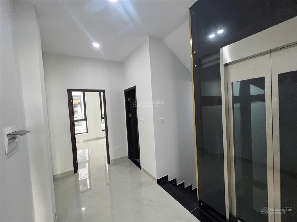 Chính chủ cho thuê lk 100m² hoàn thiện tm + nội thất cơ bản louis city hoàng mai 35tr/th.
