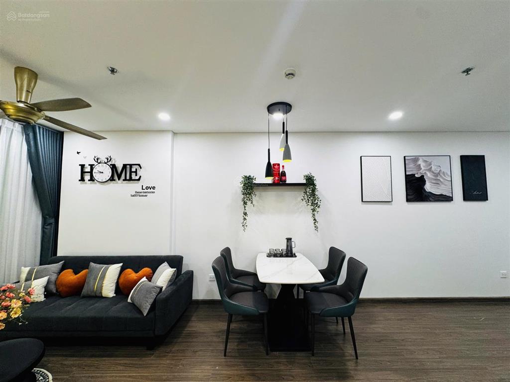 Chính chủ cần bán nhanh căn góc 2pn, 74m2, full nội thất xịn đẹp tại fpt plaza 2  đà nẵng