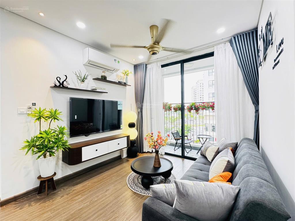 Chính chủ cần bán nhanh căn góc 2pn, 74m2, full nội thất xịn đẹp tại fpt plaza 2  đà nẵng