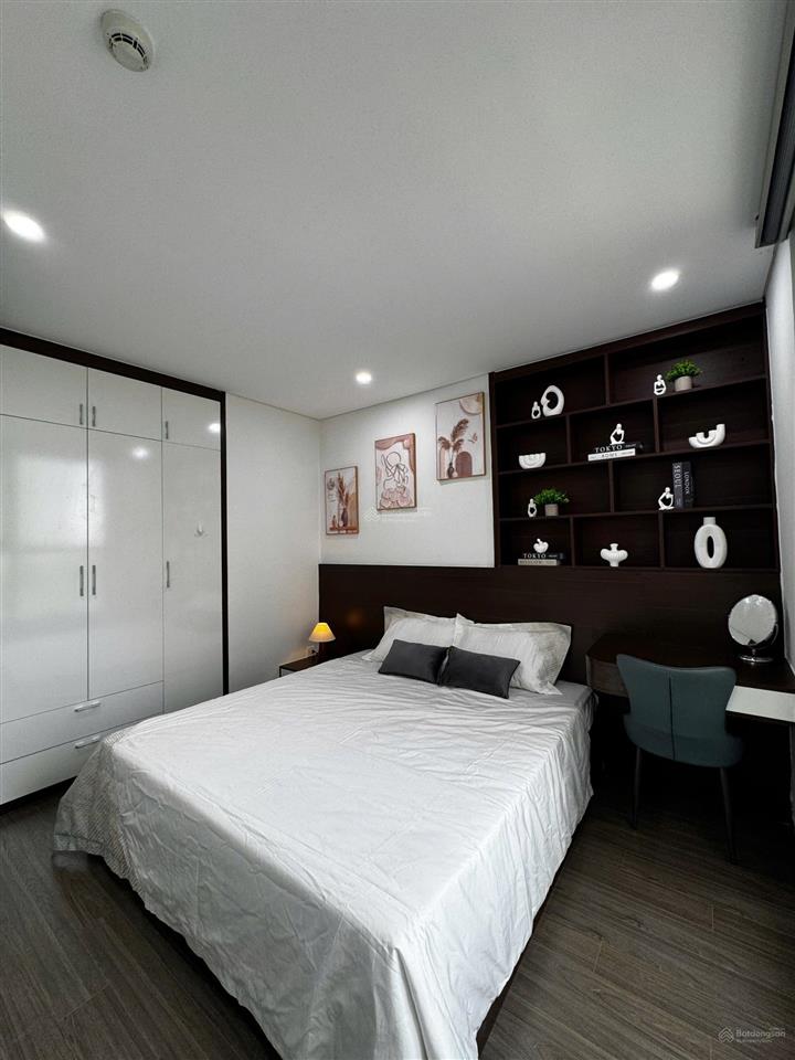 Chính chủ cần bán nhanh căn góc 2pn, 74m2, full nội thất xịn đẹp tại fpt plaza 2  đà nẵng