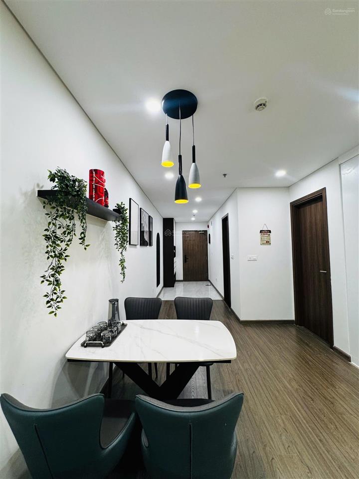 Chính chủ cần bán nhanh căn góc 2pn, 74m2, full nội thất xịn đẹp tại fpt plaza 2  đà nẵng