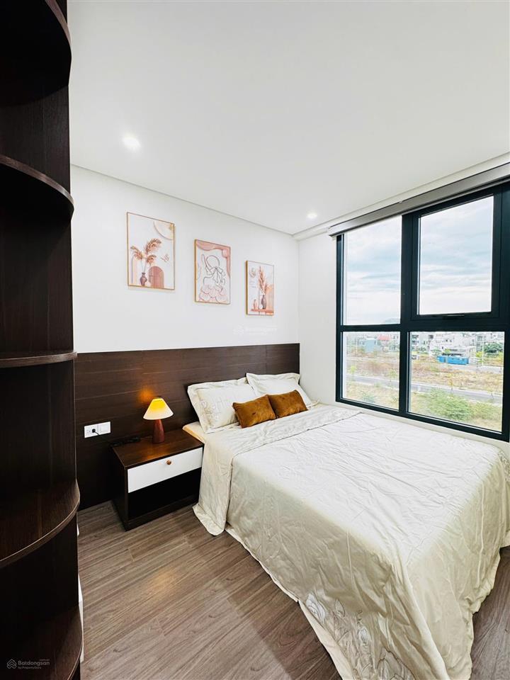 Chính chủ cần bán căn góc 2pn với diện tích 74m², ban công hướng đông thoáng mát tại fpt plaza 2