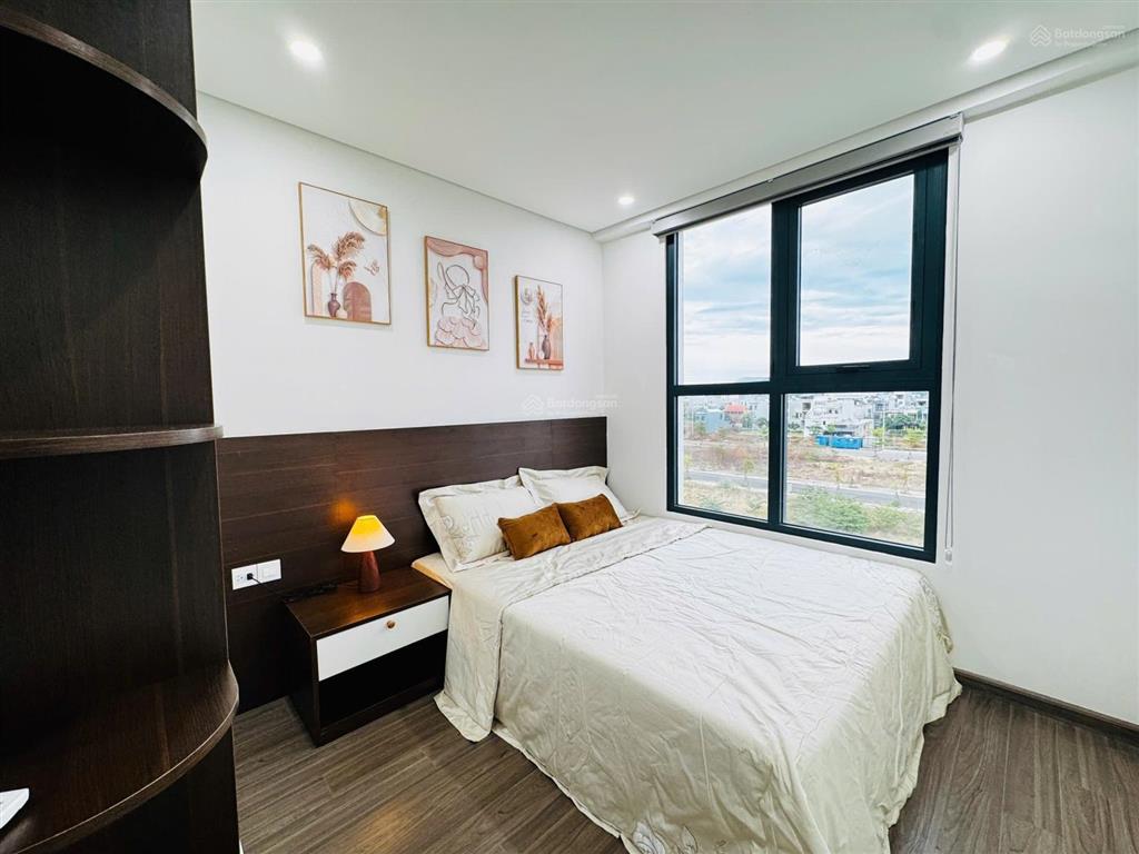 Chính chủ cần bán căn góc 2pn với diện tích 74m², ban công hướng đông thoáng mát tại fpt plaza 2