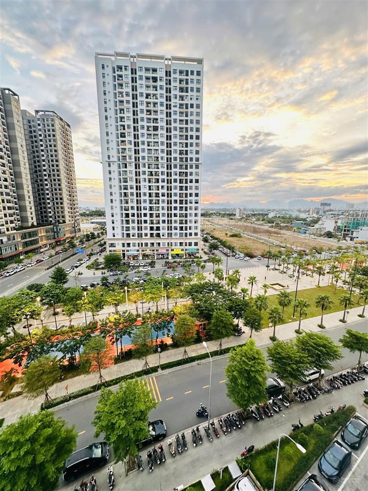 Chính chủ cần bán nhanh căn góc 2pn, 69m2, view thoáng và đẹp tại fpt plaza  đà nẵng
