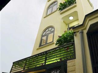 Nhà hxh kế bên phạm văn đồng. đ.trương đăng quế, p.3, gò vấp. dt40m2(4mx10m). shr 4pn 3wc