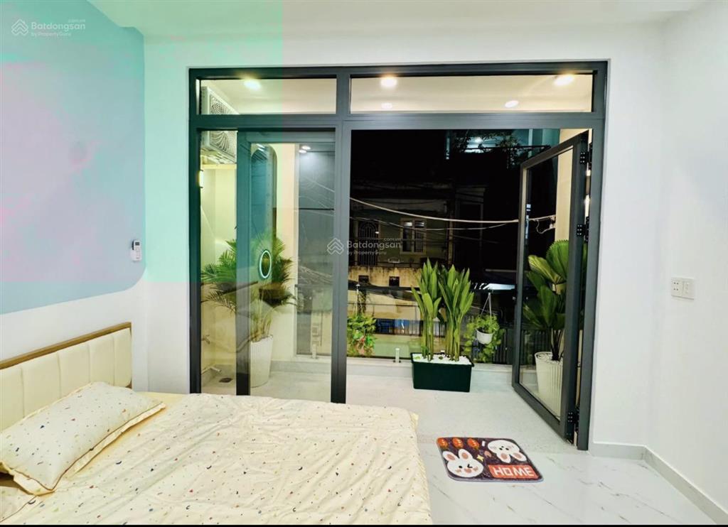 Nhà đẹp 2 mặt tiền hẻm ở thích quảng đức, phú nhuận. dt 55m2(4m x 13,75m) 1t 1l 2pn 2wc. giá 2tỷ05