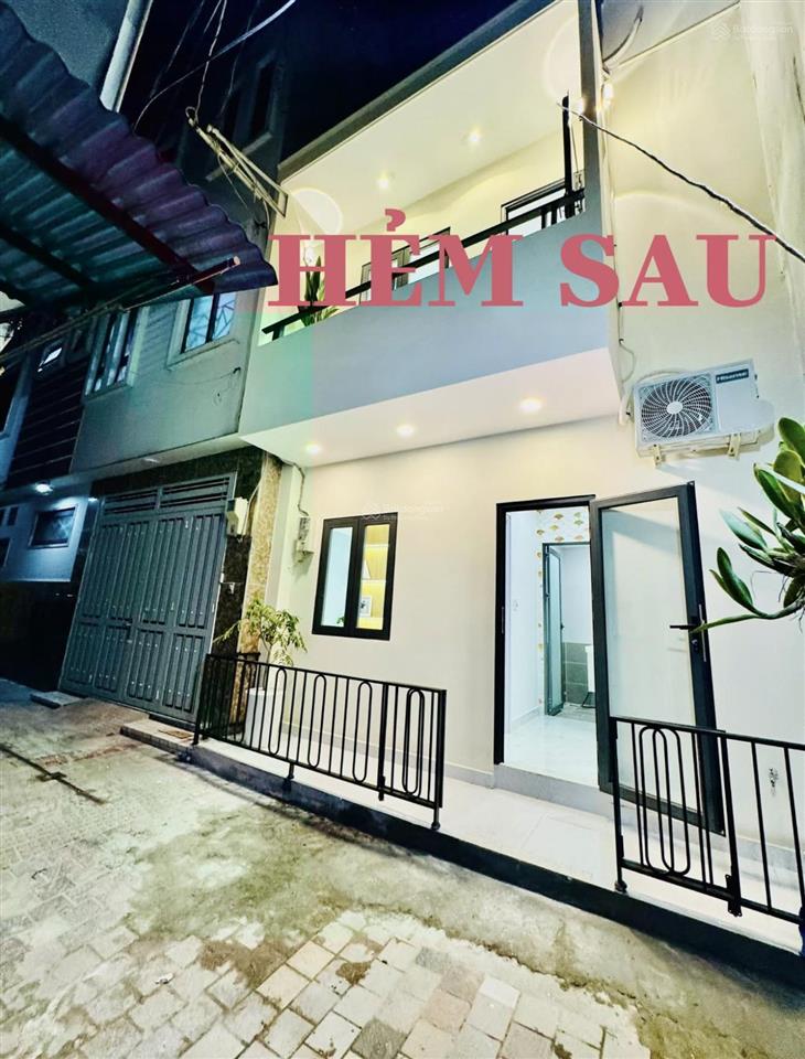 Nhà đẹp 2 mặt tiền hẻm ở thích quảng đức, phú nhuận. dt 55m2(4m x 13,75m) 1t 1l 2pn 2wc. giá 2tỷ05