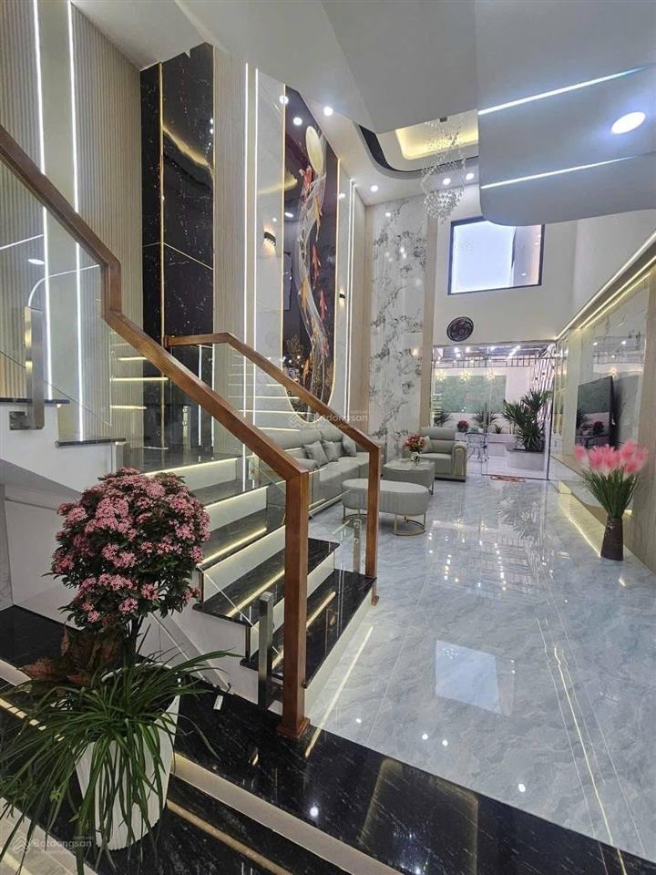 Gấp gấp gấp! nhà nguyễn bỉnh khiêm, gò vấp. dt 40m2(4mx11m) 4pn 4wc. hđt 8tr/th. giá 2tỷ460tr