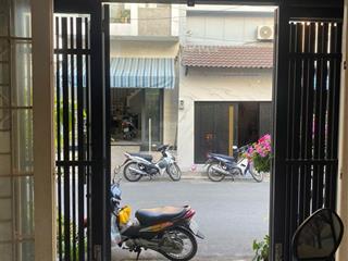 Cho thuê nhà nguyên căn 4x16m  mặt tiền đường 10m đỗ xe tải bốc xếp