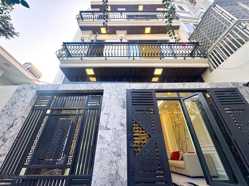 Bán nhà riêng đẹp tại 1113, huỳnh tấn phát, 8,49 tỷ, 72m2, nhiều tiện ích