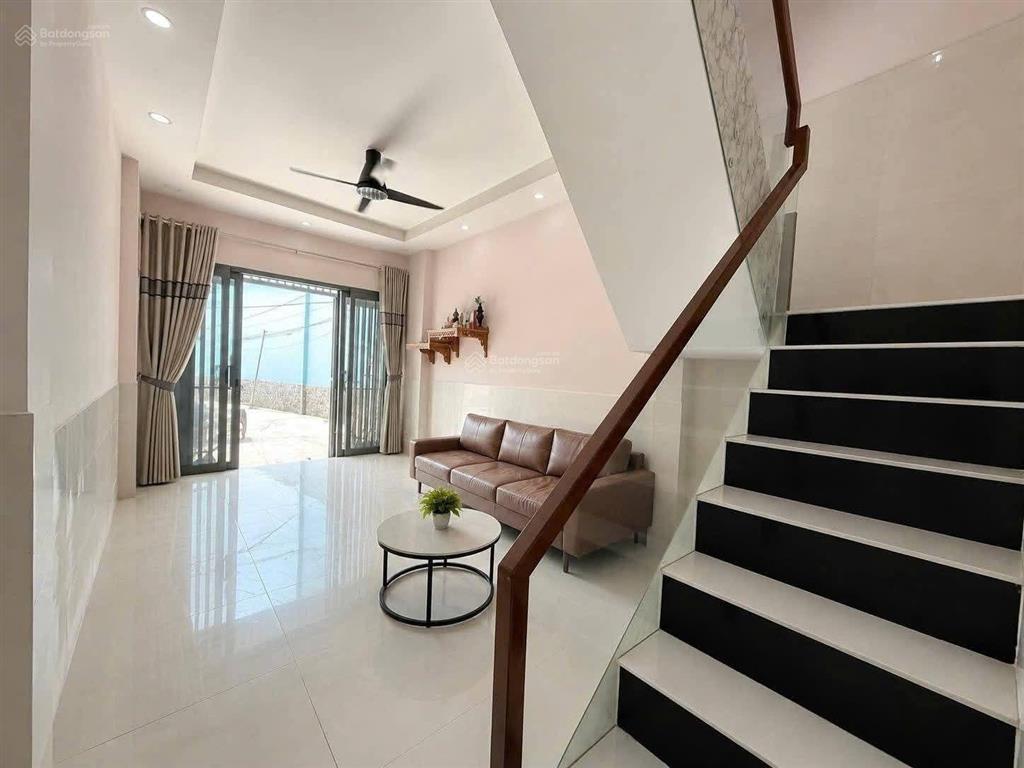 Bán nhà riêng tại hẻm 435, phú định, 3,8 tỷ, 108,2 m2, hàng hiếm giá tốt