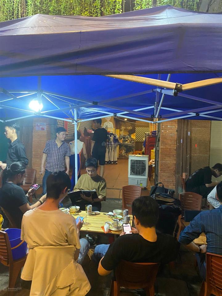 Mặt tiền võ văn kiệt, phường bến thành quận 1  có sẵn dòng tiền 40 triệu/tháng