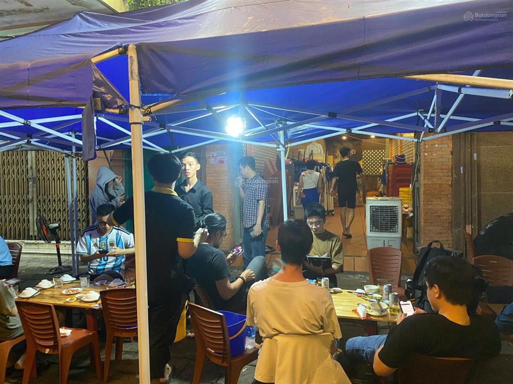 Mặt tiền võ văn kiệt, phường bến thành quận 1  có sẵn dòng tiền 40 triệu/tháng