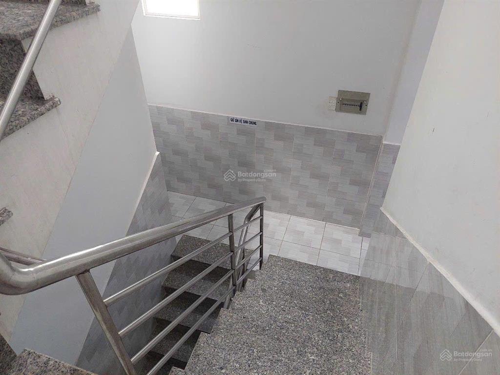 Bán cc mini ở hẻm đường đoàn văn bơ 9,5 tỷ 98,1m2 nhiều tiện ích, giá tốt