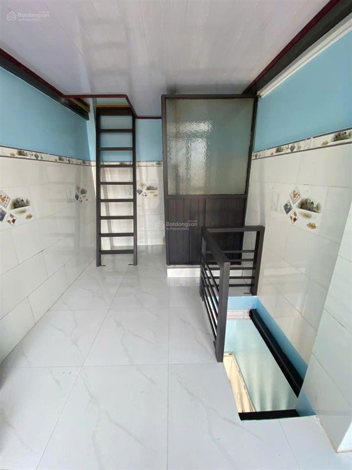 Bán gấp nr 2pn, 2wc tại đinh hòa, p13, q8, 1,33 tỷ, 6,9m2