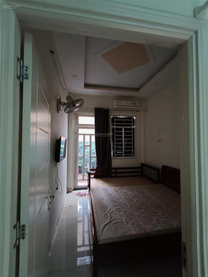 Cho thuê nr 75m2, 9,5 triệu, 3pn, 3wc, ở hẻm đường huỳnh tấn phát, q7, tp. hcm