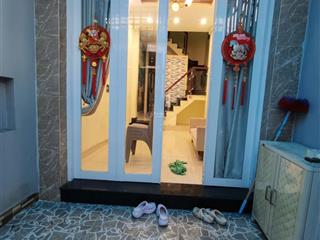 Cho thuê nr 75m2, 9,5 triệu, 3pn, 3wc, ở hẻm đường huỳnh tấn phát, q7, tp. hcm