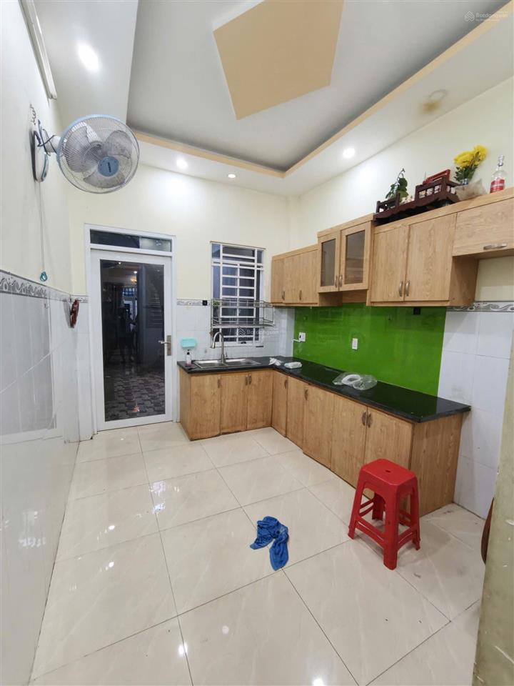 Cho thuê nr 75m2, 9,5 triệu, 3pn, 3wc, ở hẻm đường huỳnh tấn phát, q7, tp. hcm