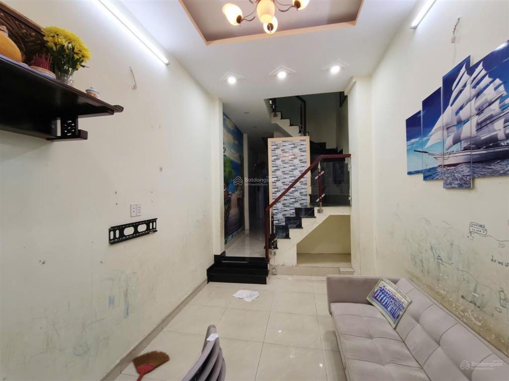 Cho thuê nr 75m2, 9,5 triệu, 3pn, 3wc, ở hẻm đường huỳnh tấn phát, q7, tp. hcm