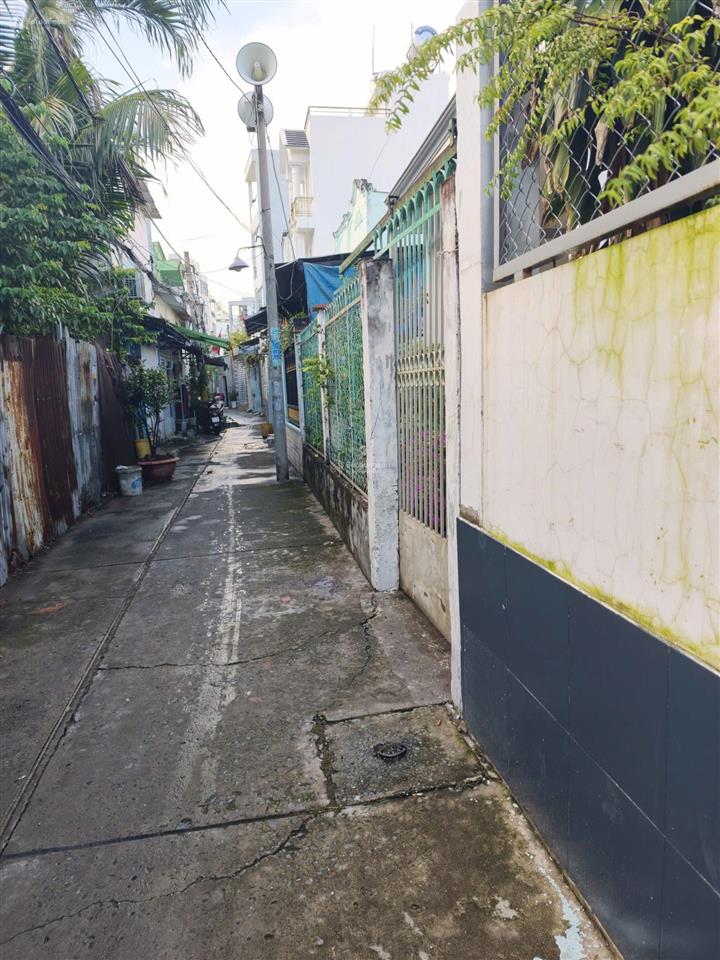 Cho thuê nr 75m2, 9,5 triệu, 3pn, 3wc, ở hẻm đường huỳnh tấn phát, q7, tp. hcm