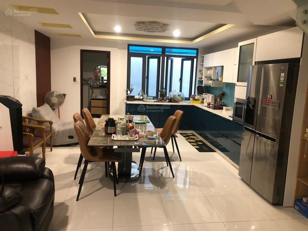 Nhà phố cao cấp 3 tầng, hẻm xe tải 20m, gần kcn hiệp phước, hợp ở/cho thuê, sổ hồng, 11,5 tỷ