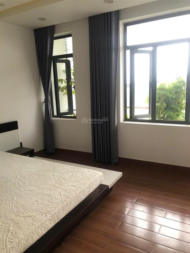 Nhà phố cao cấp 3 tầng, hẻm xe tải 20m, gần kcn hiệp phước, hợp ở/cho thuê, sổ hồng, 11,5 tỷ