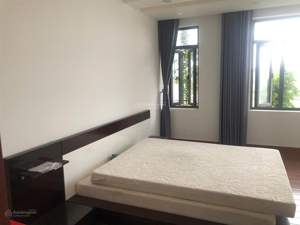 Nhà phố cao cấp 3 tầng, hẻm xe tải 20m, gần kcn hiệp phước, hợp ở/cho thuê, sổ hồng, 11,5 tỷ