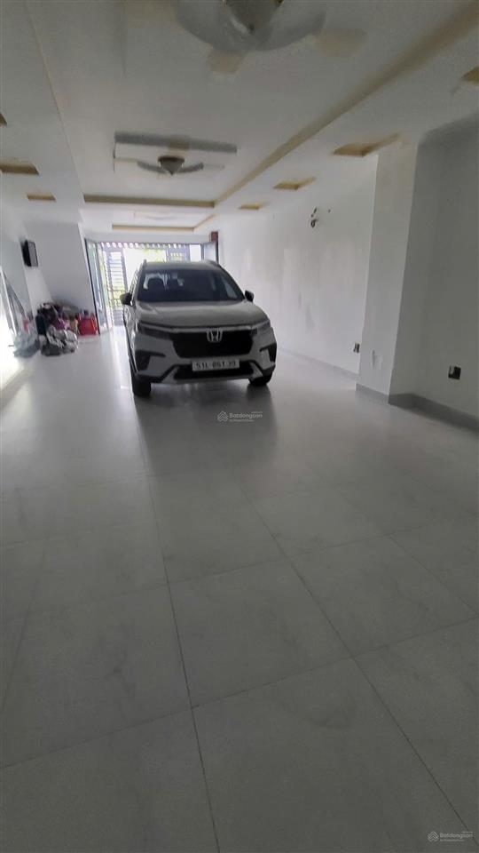 Nhà phố cao cấp 3 tầng, hẻm xe tải 20m, gần kcn hiệp phước, hợp ở/cho thuê, sổ hồng, 11,5 tỷ
