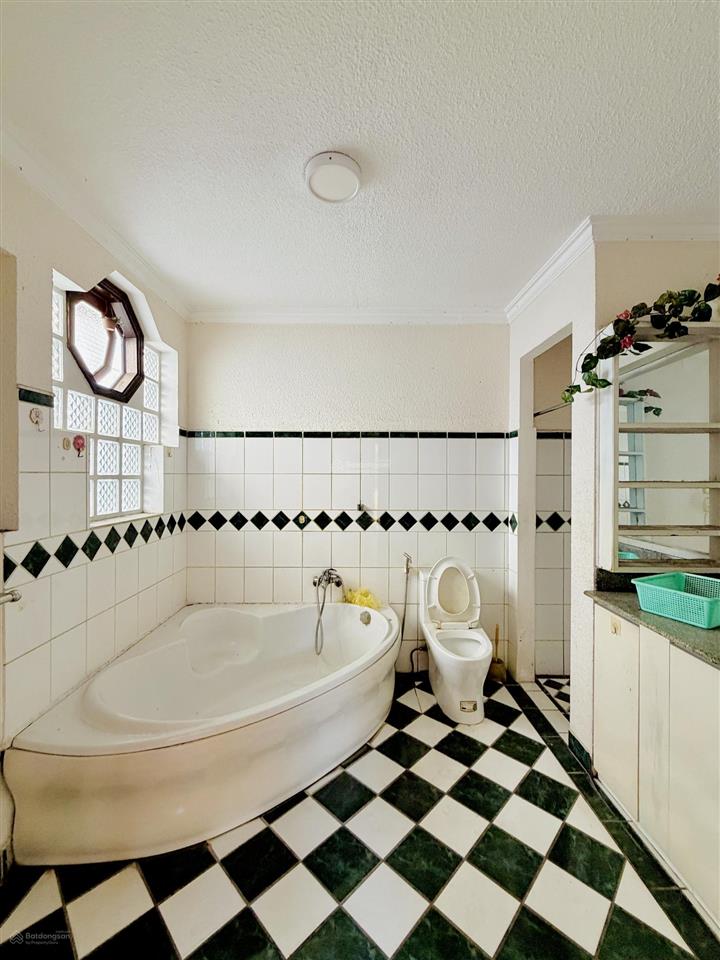 Bán đất tặng villa nguyễn oanh 213m2 đường 12m thông chỉ hơn 90tr/m2