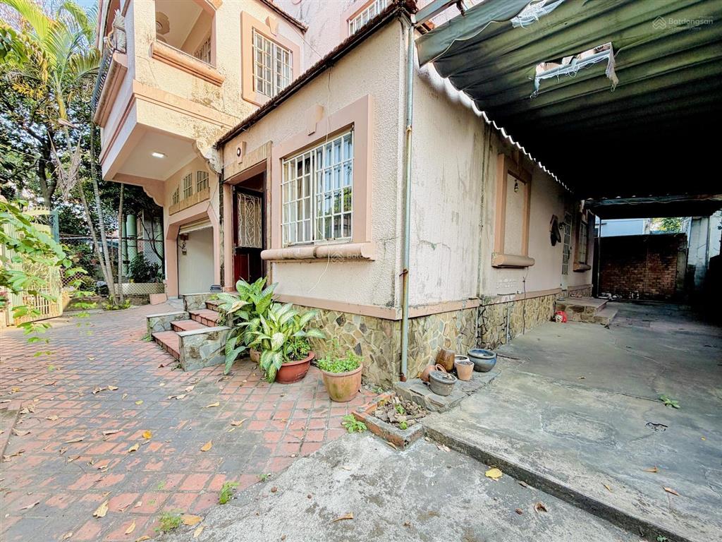 Bán đất tặng villa nguyễn oanh 213m2 đường 12m thông chỉ hơn 90tr/m2